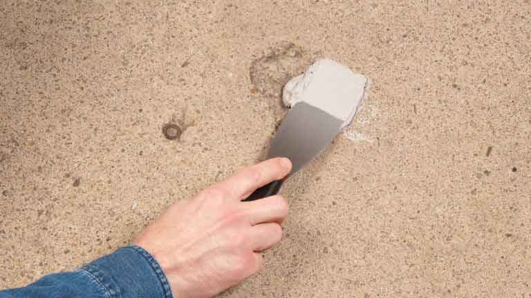metoset Extreme - Concrete Patch Repair Mortar for repairing cracked concrete