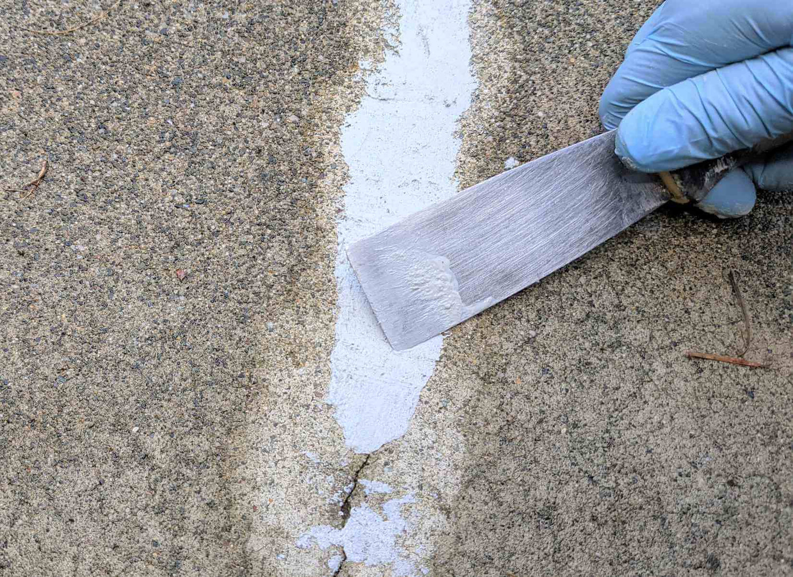 metoset Extreme - Concrete Patch Repair Mortar for repairing cracked concrete